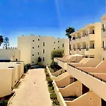 アパートホテル Jardim - Turisticos アルブフェイラ